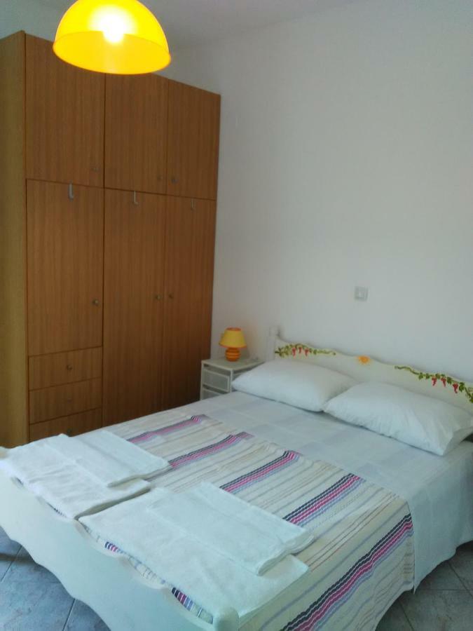 Falopa Apartments Parga Exterior photo