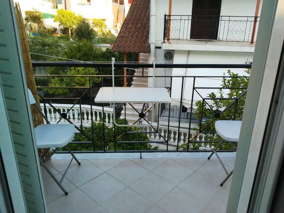 Falopa Apartments Parga Exterior photo